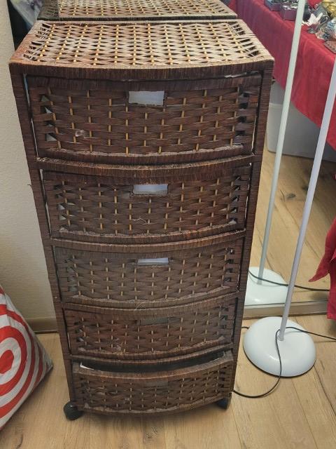 Sale Photo Thumbnail #12