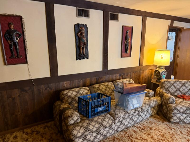 Sale Photo Thumbnail #4