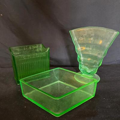 Uranium Glass Set of 3 vases