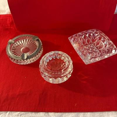 Vintage Crystal/glass Ashtrays 