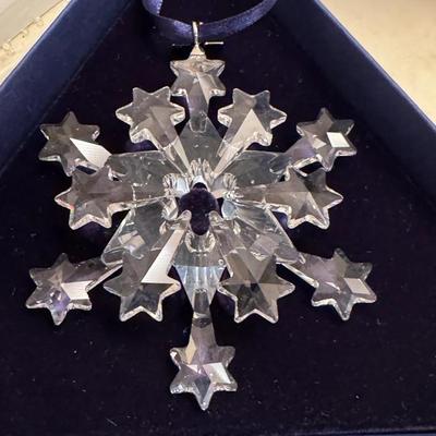 Swarovski Crystal Christmas Ornament 2004 Annual Snowflake – Original Box