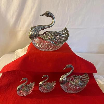 Godinger Silverplate Swan Bowls with Cut Crystal Inserts – 4-Piece Figural Set