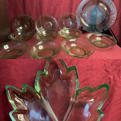 Depression Glass Set Of 10, Plus Platter And Relish Dish