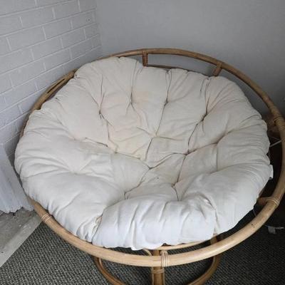 Papasan Chair With White Cushion