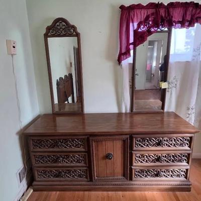 Vintage MCM Johnson And Carpee 6 Drawer Dresser With 2 Mirrors