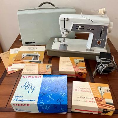 Singer Touch & Sew Model 600E With Accessories