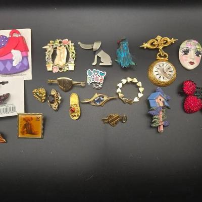 Vintage Brooches/Pins