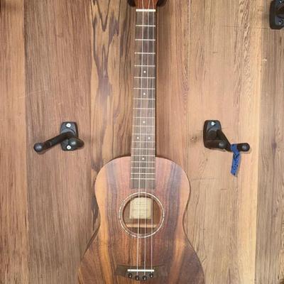 EFF031 Caramel Electric Ukulele with Wall Mount