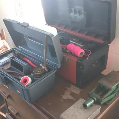 EFF041 Assorted Automotive Tools, Tool Boxes & Floor Jack