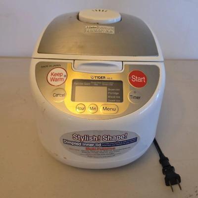 EFF126 - TIGER 5.5 Cup Rice Cooker/Warmer 