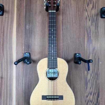EFF033 Ohana 8-String Ukulele with Wall Mount