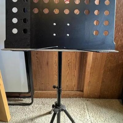 EFF007 - Steel Music Stand (ChromaCast) 