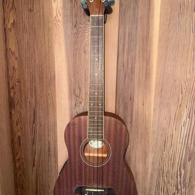 EFF038 Oscar Schmidt Electric Ukulele with Wall Mount