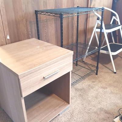 EFF157 Wire-rack, Step-stool & Nightstand
