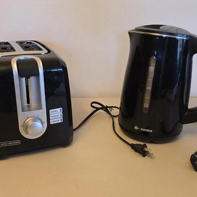 EFF124 - Toaster and Electric Kettle 