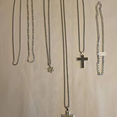 EFF187 - Collection of Men's Chains and Crosses 