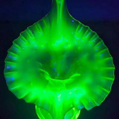 Sale Photo Thumbnail #5: Victorian Jack in the Pulpit Vaseline Glass Vase