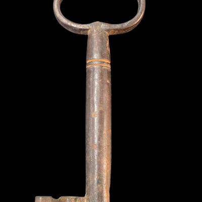 Sale Photo Thumbnail #9: Large Antique Key
