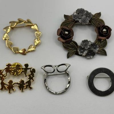 Vintage Brooch Lot 1