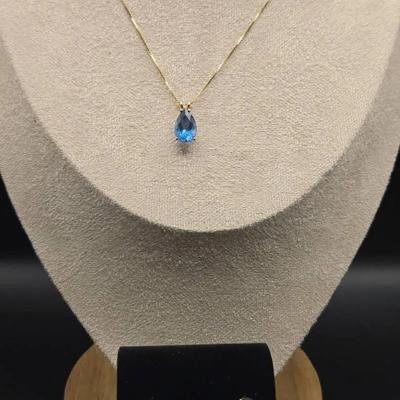 10K Gold Blue Topaz Pendant And Earrings 