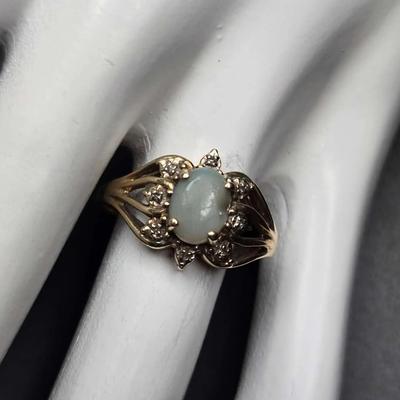 10k Opal Ring Size 9