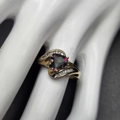 10k Gold Ring With Mystic Topaz And Diamonds Size 7