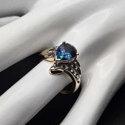 10k Blue Topaz Ring Size 7