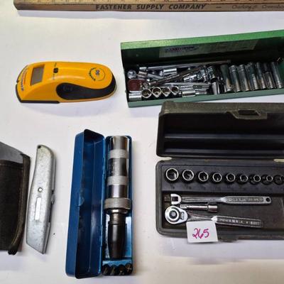 Sale Photo Thumbnail #533