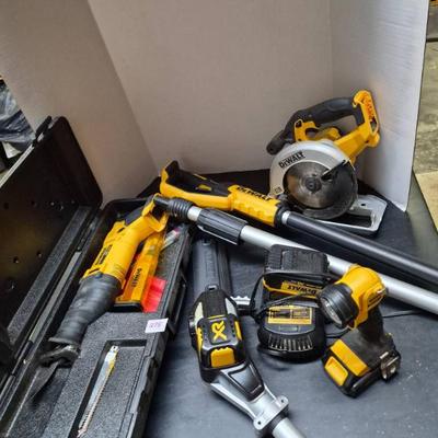 Sale Photo Thumbnail #554