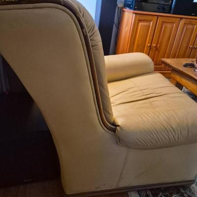 Sale Photo Thumbnail #368