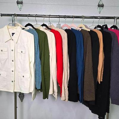 Silvana, Ann Taylor & More Vintage & Contemporary Women's Clothing - Size M-XL