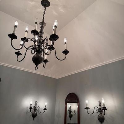 Sale Photo Thumbnail #26: Chandeliers