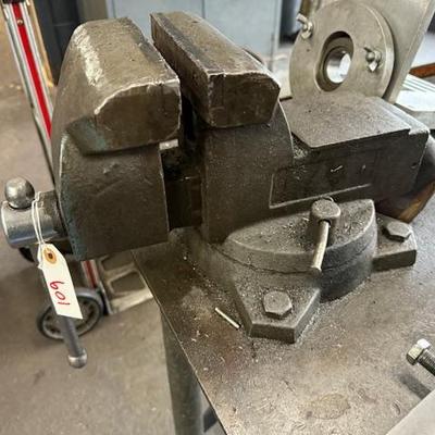 Sale Photo Thumbnail #111