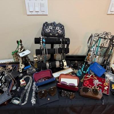 Sale Photo Thumbnail #47