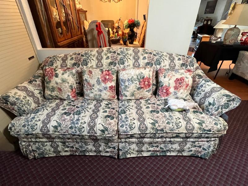 Sale Photo Thumbnail #169