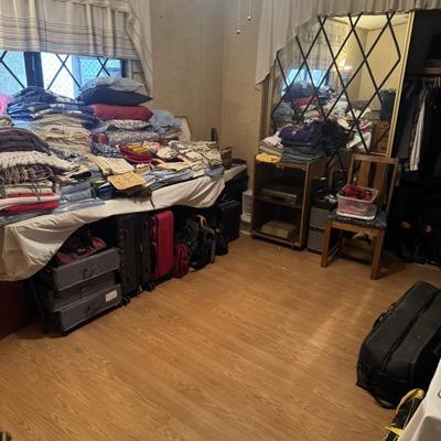 Sale Photo Thumbnail #133