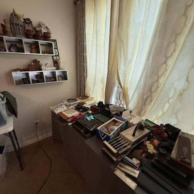 Sale Photo Thumbnail #93