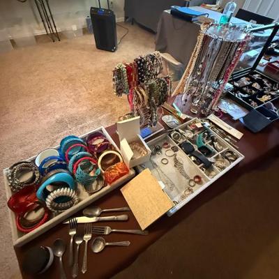 Sale Photo Thumbnail #136