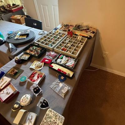 Sale Photo Thumbnail #138