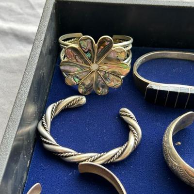 Sale Photo Thumbnail #775