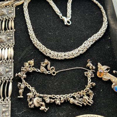 Sale Photo Thumbnail #787