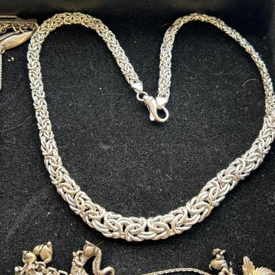 Sale Photo Thumbnail #788