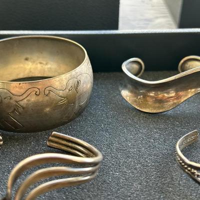 Sale Photo Thumbnail #975