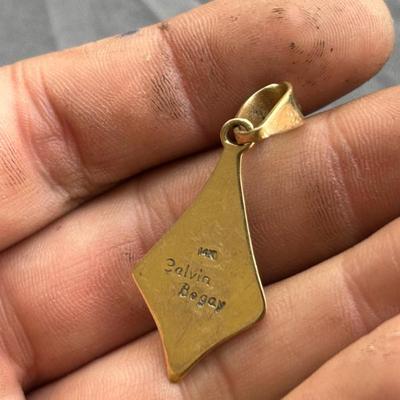 Sale Photo Thumbnail #811