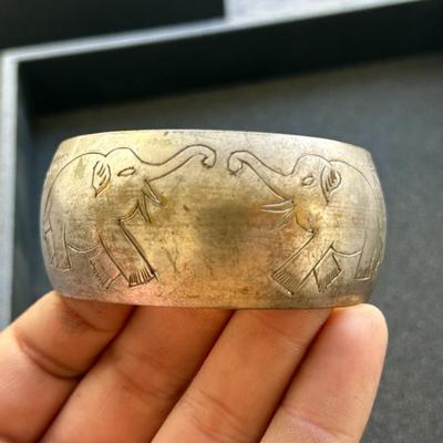 Sale Photo Thumbnail #972