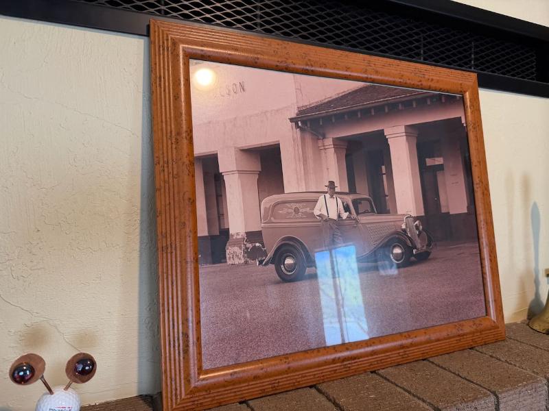 Sale Photo Thumbnail #35