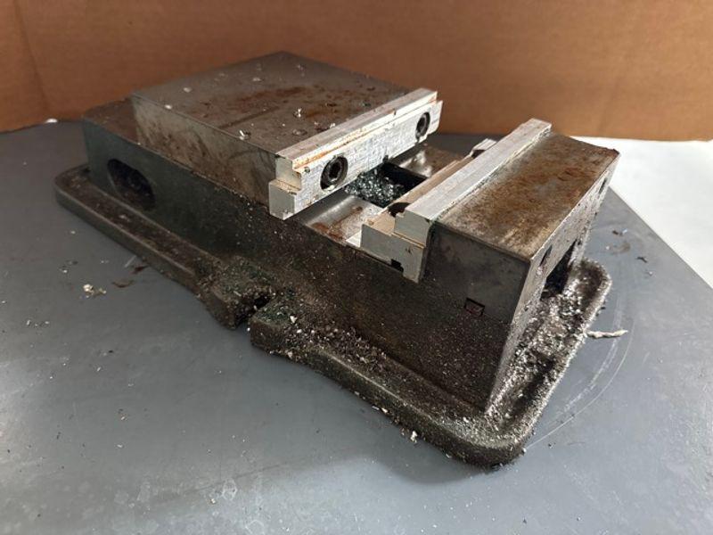 Sale Photo Thumbnail #34