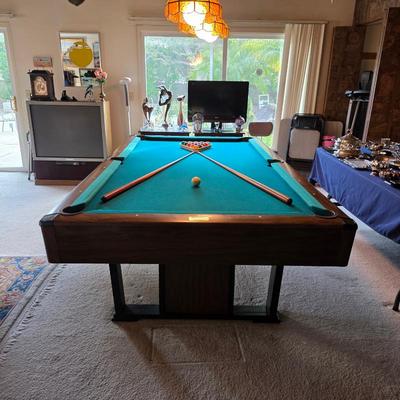 1973 Brunswick Ambassador pool table