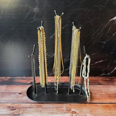 Jewelry and vintage jewelry / Necklaces