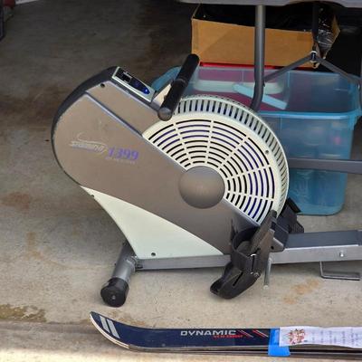 Stamina rowing machine